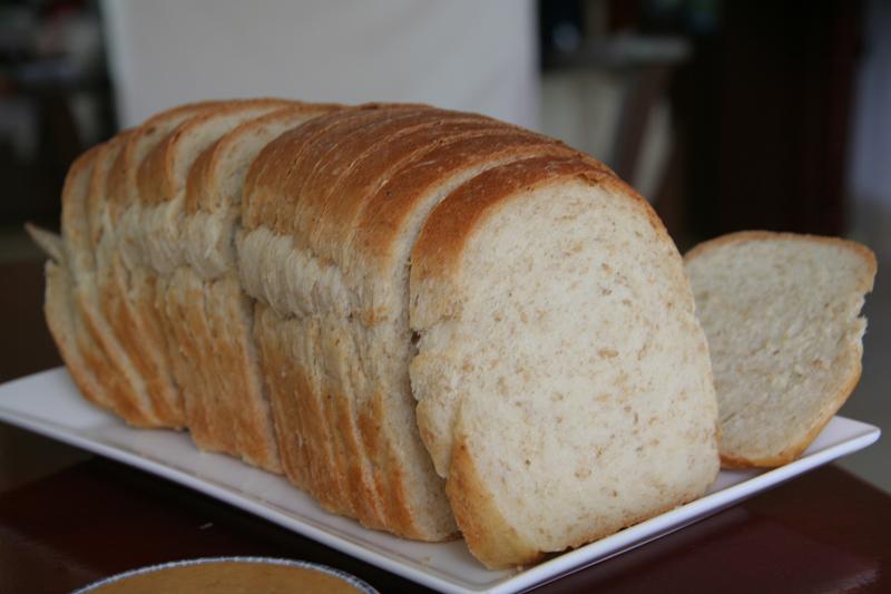 Công thức làm bánh mì nguyên cám bằng máy trộn bột