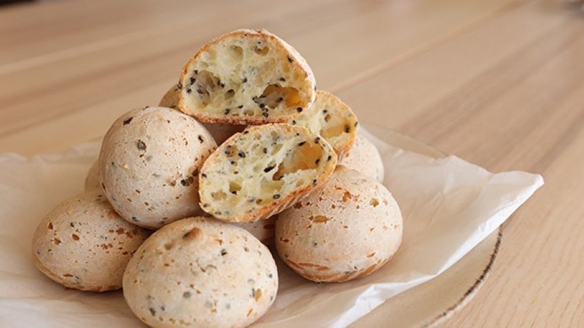 bánh mì mè đen Hàn Quốc bằng nồi chiên không dầu