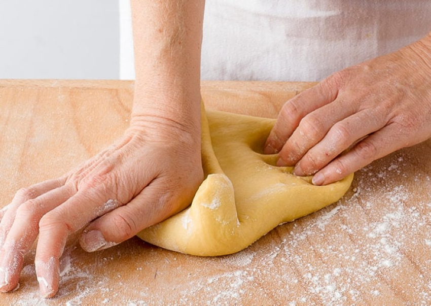 Bật Mí Cách Làm Bánh Bao Nhân Bí Đỏ Siêu Mềm Mịn