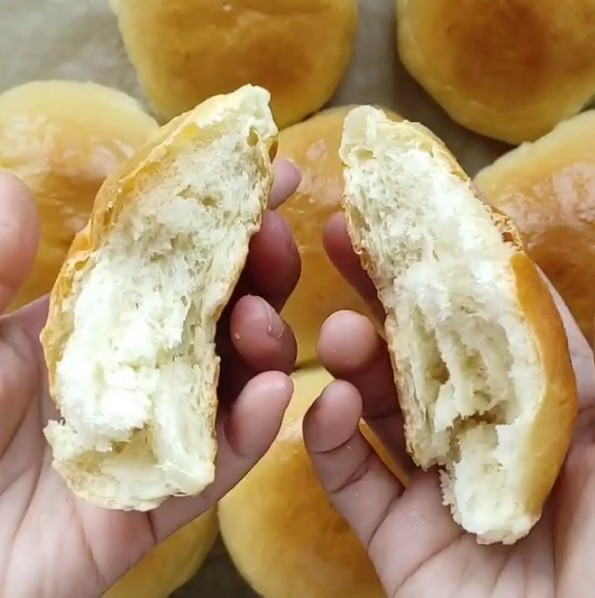 Cách Làm Bánh Mì Bằng Sữa Chua Mềm Mịn, Thơm Ngon