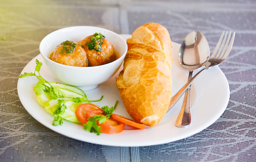 Cách Làm Bánh Mì Xíu Mại Đà Lạt Càng Ăn Càng Nghiền