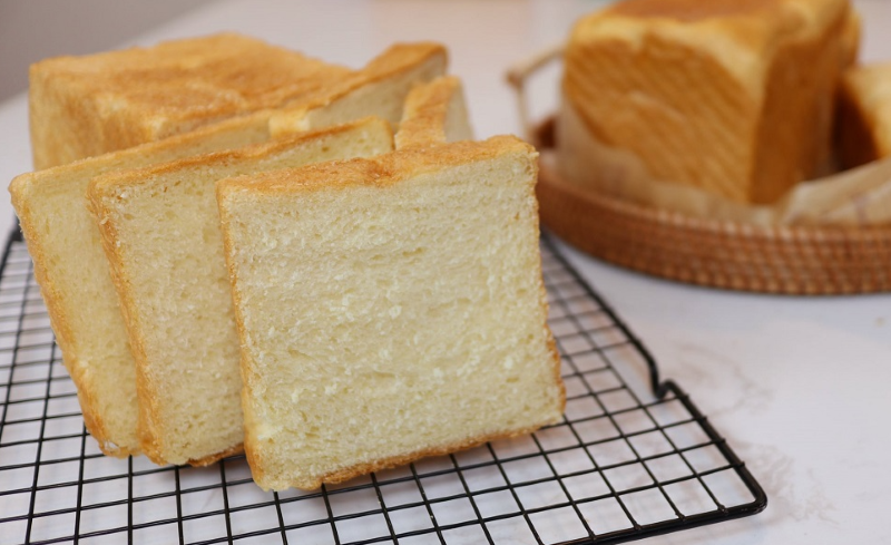 Hướng Dẫn Làm Bánh Mì Sandwich Cơ Bản Mềm Mịn