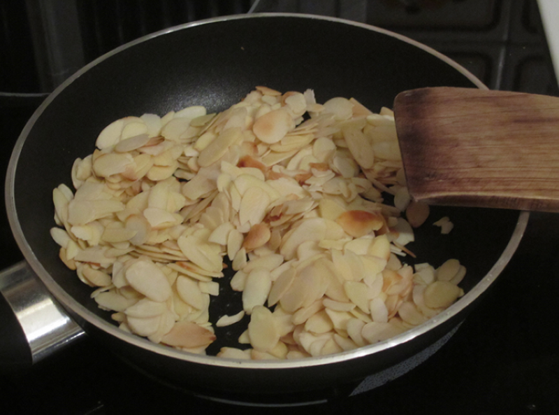 cach-nau-che-khuc-bach-don-gian-tai-nha