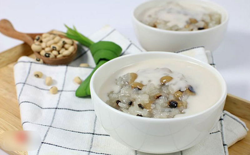 cach-nau-che-dau-trang-nuoc-cot-dua-hap-dan-tai-nha