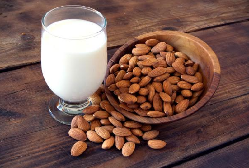 cach-nau-sua-hanh-nhan-bo-duong-tai-nha