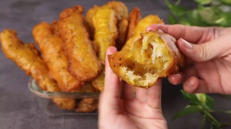 cach-lam-banh-chuoi-chien-bot-mi-gion-rum-sieu-ngon