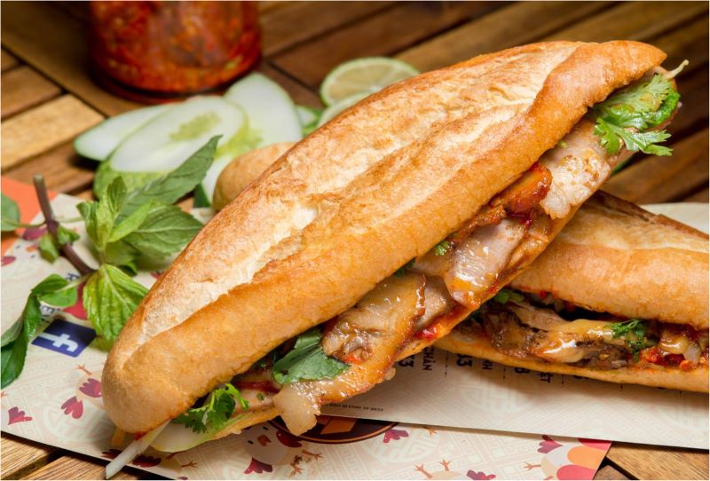 cach-lam-thit-xa-xiu-banh-mi-dam-da-ngon-mieng