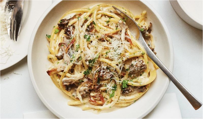 cach-lam-mi-y-sot-kem-nam-beo-ngay-ngon-chuan-vi-y