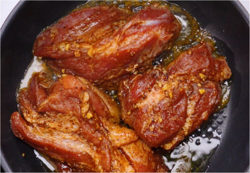 cach-lam-thit-xiu-banh-mi-dam-da-ngon-kho-cuong