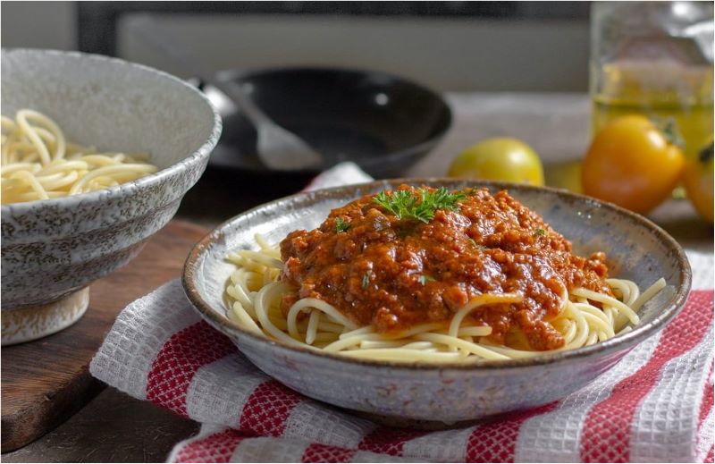 chia-se-cach-nau-mi-y-bo-bam-thom-ngon-chuan-vi